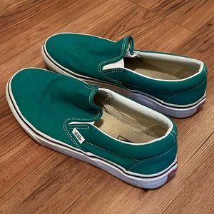 VANS | 8.5 | GREEN | SLIP-ON